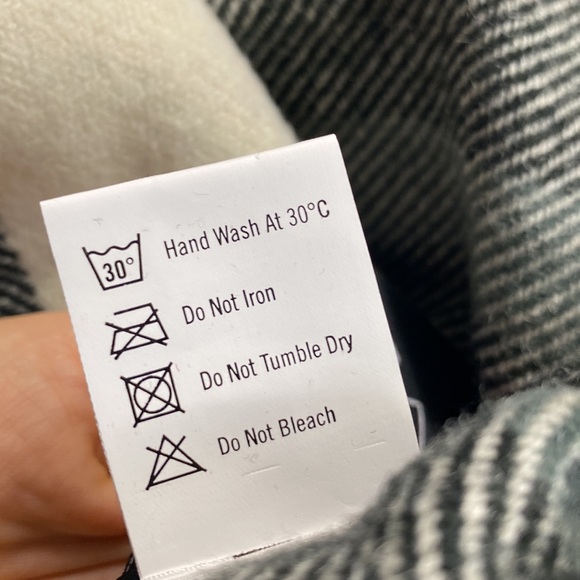 Origaudio Quality Goods Blanket - Picture 9 of 9